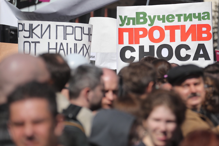 The Khrushchovki Protests, Is Putin a Populist? And the Kremlin Aggression as Political Narcissism