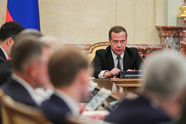 Russia’s New Government, May Decrees 2.0, Roizman’s Resignation