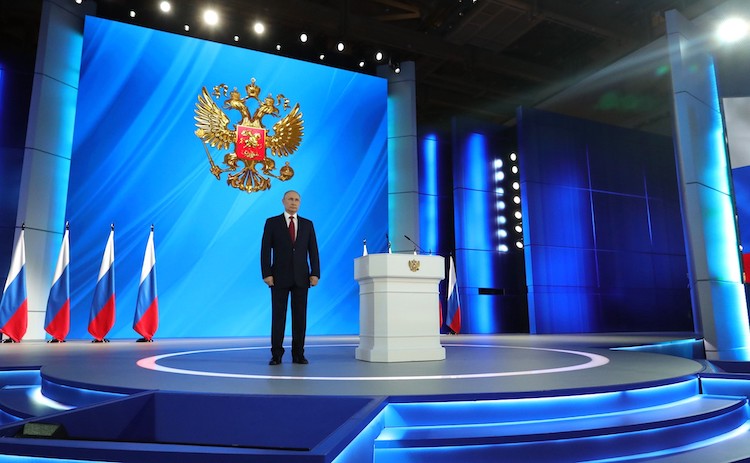 Россию ждут перемены, но Путин никуда не уходит