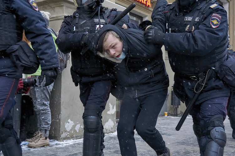 Что нового в последних протестах в России? 