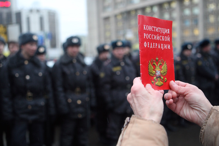 ИСР представляет новый доклад «Конституционный кризис в России и пути его преодоления»