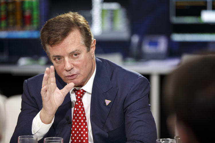 Мюллер vs Манафорт, Испания, показания хайтека, досье Стили, отношение к демократии 