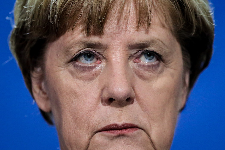 Проблемы Меркель, цена Вrexit, клептократы, санкции и миссия журналистики